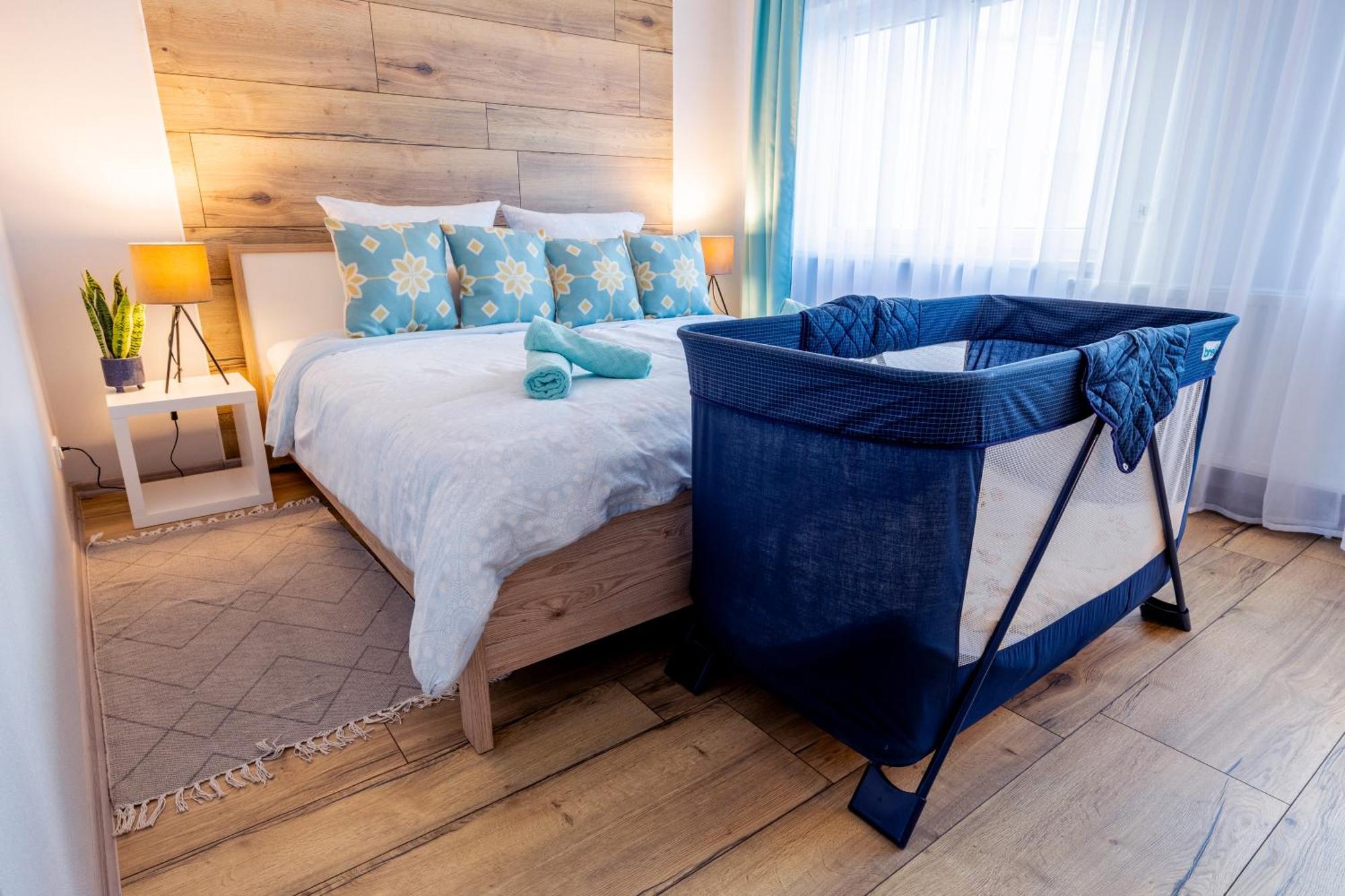 Design Maisonette - 24H Self-Check-In - Bis 7 Pers - In Direkter Weihernaehe - Parkplatz - Wifi - Balkon -Terrasse - Radwege Schiffweiler ภายนอก รูปภาพ