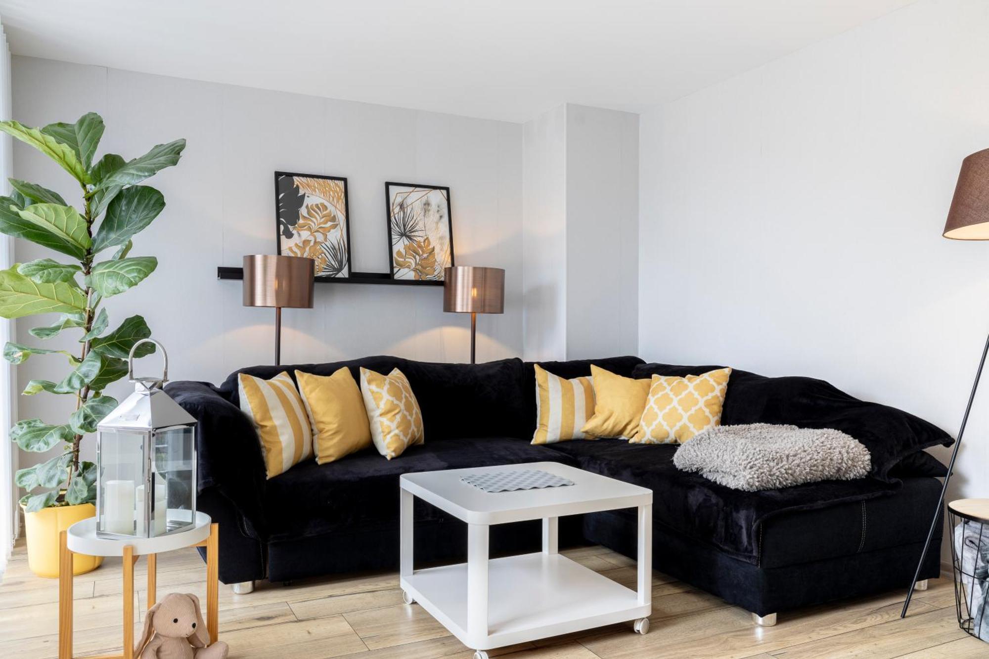 Design Maisonette - 24H Self-Check-In - Bis 7 Pers - In Direkter Weihernaehe - Parkplatz - Wifi - Balkon -Terrasse - Radwege Schiffweiler ภายนอก รูปภาพ